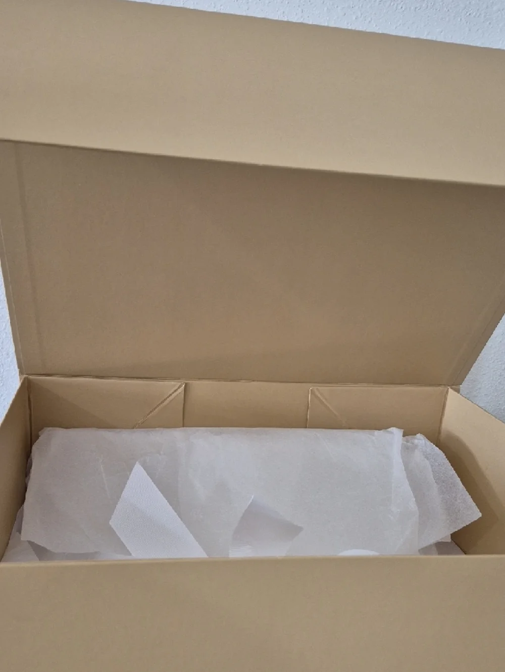 Michael Kors Beige Box with White Gift Wrapping With MK Envelope